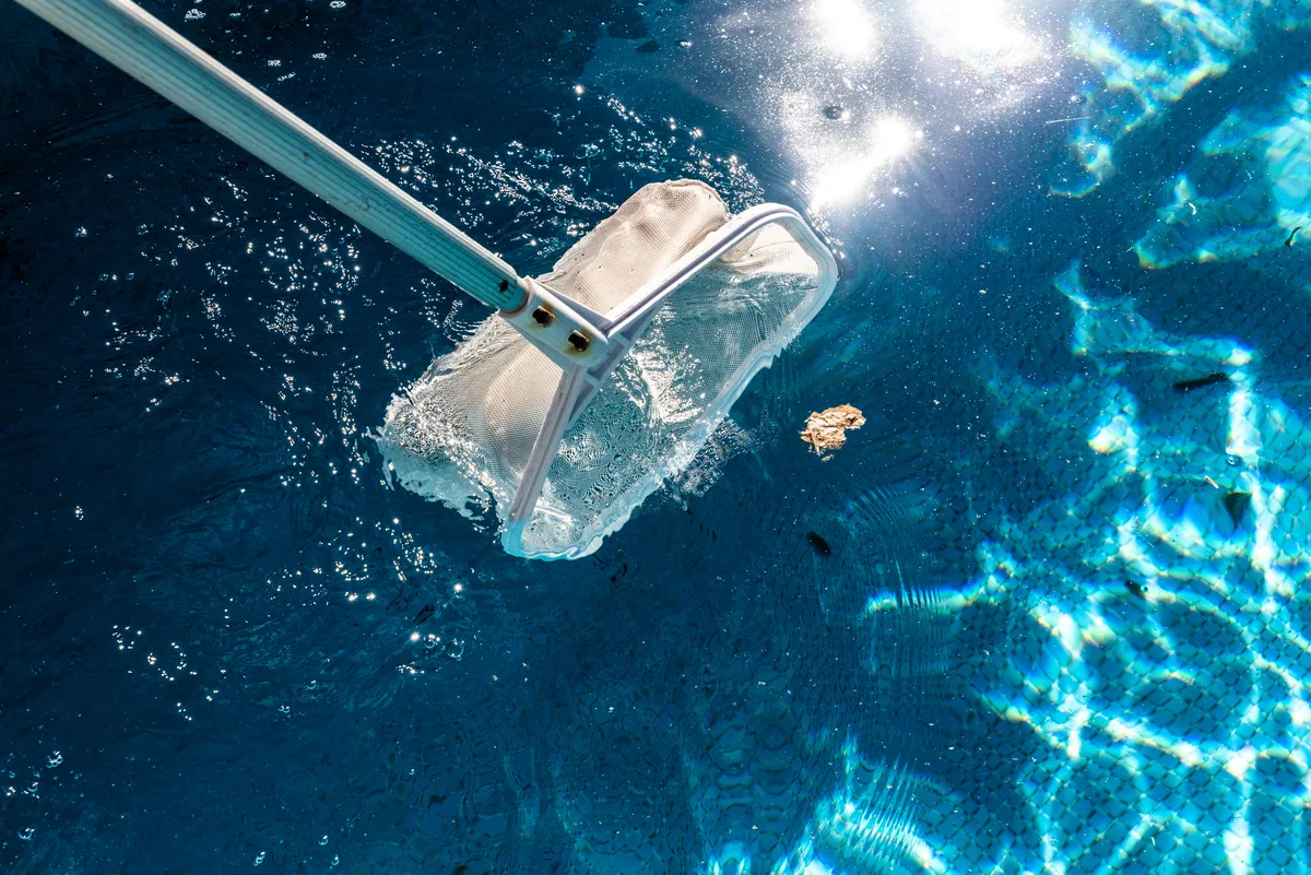 Entretien d'une piscine en inox : quels produits utiliser et lesquels bannir absolument